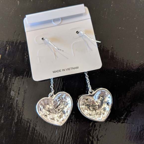 Silver Tone Heart Dangle Earrings Rhinestones - Picture 4 of 4